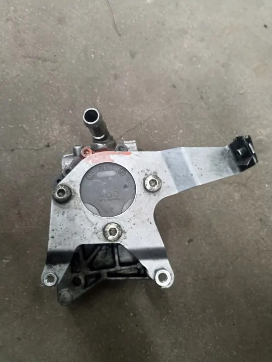 Bomba de direção assistida BMW E90 E91 E92 335D OEM image 4