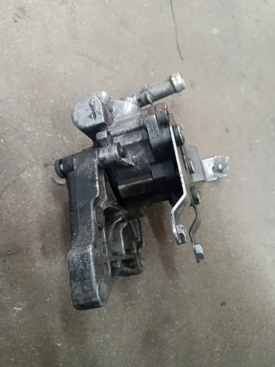 Bomba de direção assistida BMW E90 E91 E92 335D OEM image 5