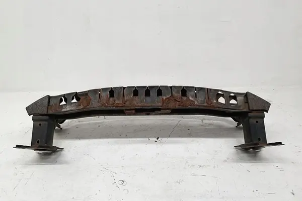 Etupuskuri VW PASSAT ALLTRACK B8 3AA807651A image 10