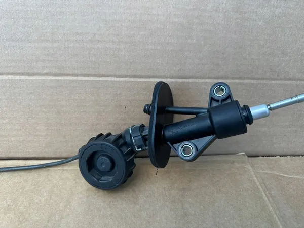 OPEL MERIVA B 1.4 TURBO Kytkinletku 55565462 image 3