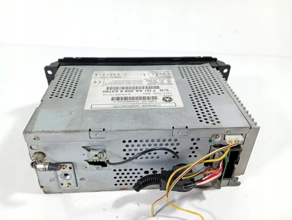 Jeep Grand Cherokee 99-04 Radio OEM M1S230 DOM 00019181 image 4