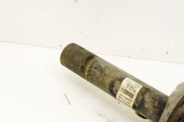 UL107 VW Passat B8 1.8TSI Ammortizzatore Destro Anteriore image 5