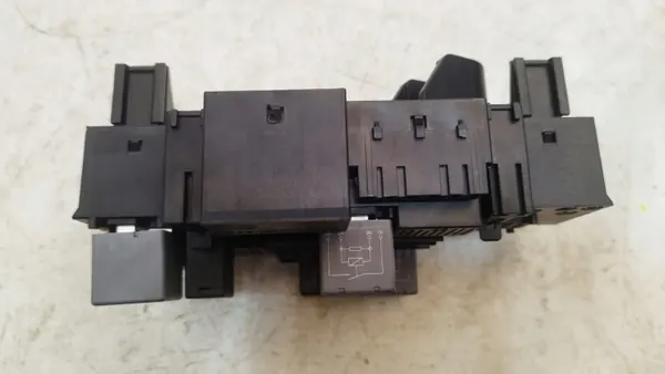 Mercedes Zekeringmoduleframe OEM A2229063302 image 5