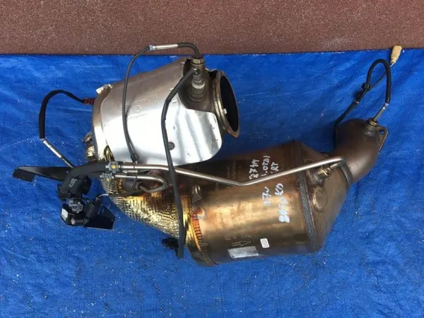 Audi Q7 DPF-filter OEM 4M0131765J Begagnad image 2
