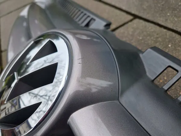 VW GOLF V PLUS Front Grille Complete image 5