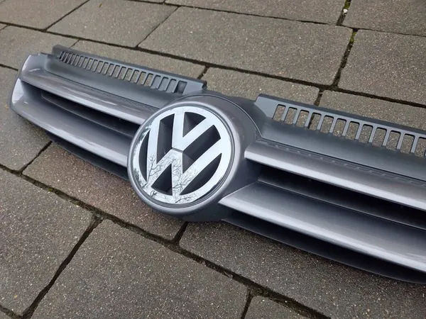 VW GOLF V PLUS Front Grille Complete image 6