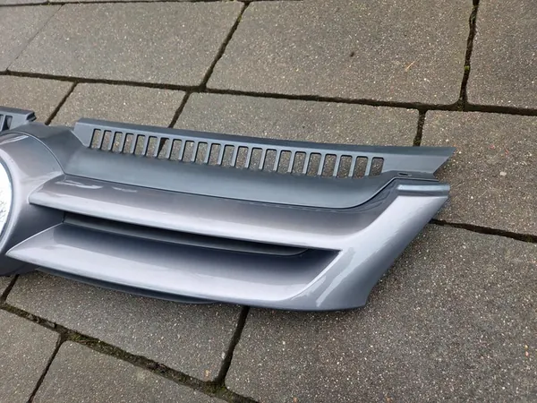 VW GOLF V PLUS Front Grille Complete image 7