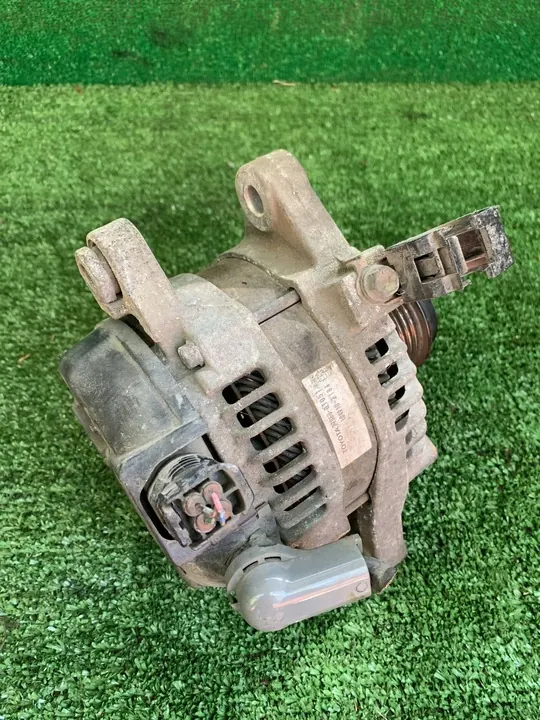 Vaihtovirtageneraattori Toyota Auris 150 2011 OE 27060 0T051 image 4