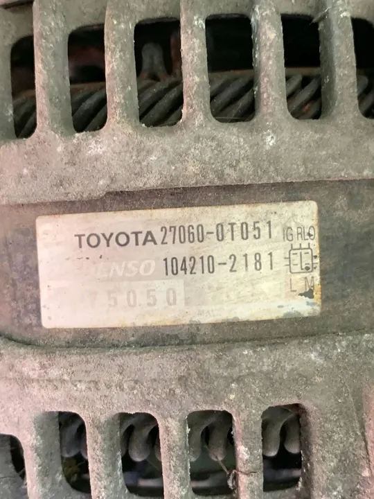 Vaihtovirtageneraattori Toyota Auris 150 2011 OE 27060 0T051 image 5