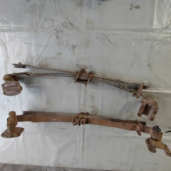 Ressorts à lames arrière OEM 5475445 pour Nissan Cabstar image 5