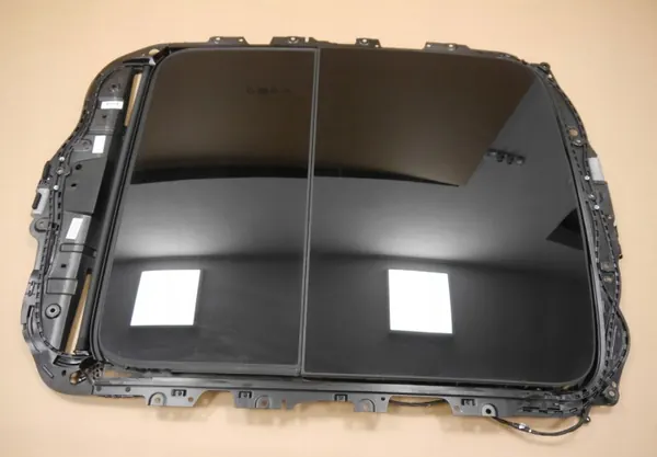 Audi Q8 e-tron Panoramadak OEM 4K4877041G image 2