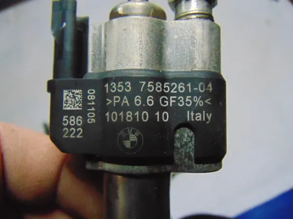 BMW E90 E70 F10 3.5i 5.0i INYECTOR 8616079 image 3