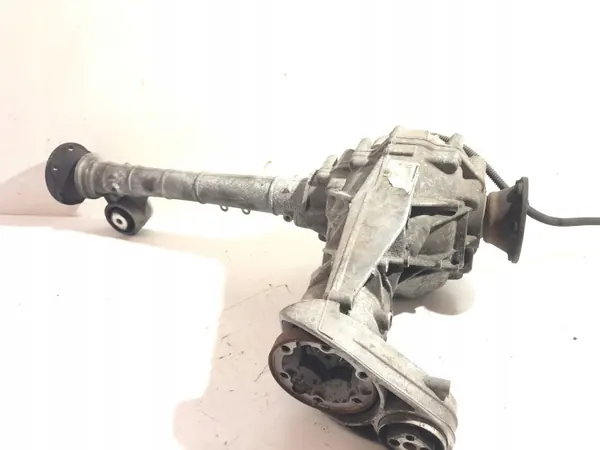 Audi Q7 Framdifferential OEM 00AA409508D image 2