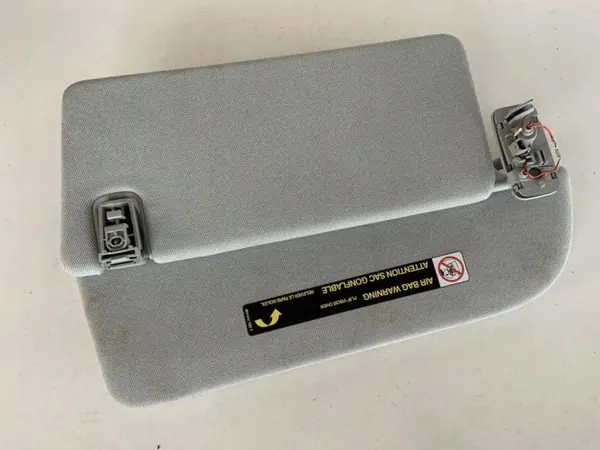 Visor esquerdo OEM 4M0857551P para Audi Q7 2017 image 4