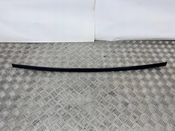 Tesla Model X achterruitlijst rechterkant OEM 103225050B image 2