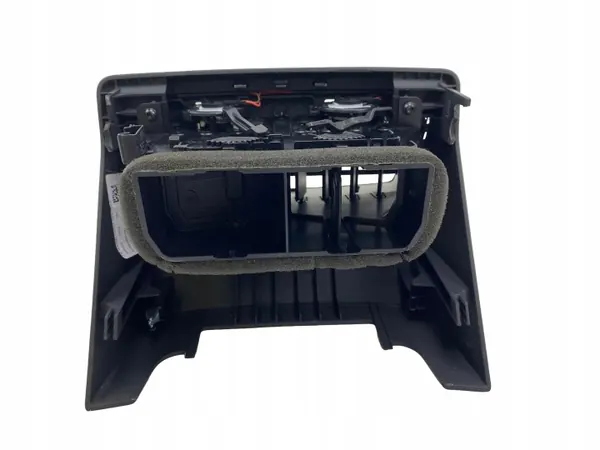 Taka-ilmastointihila OEM 4K0819203 Audi 2.0L Diesel image 5