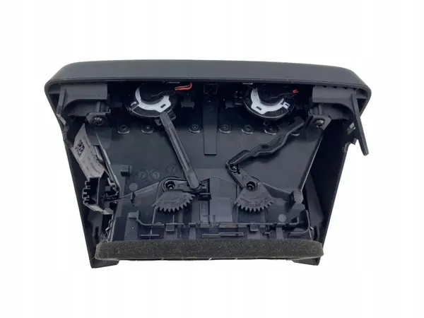 Taka-ilmastointihila OEM 4K0819203 Audi 2.0L Diesel image 6