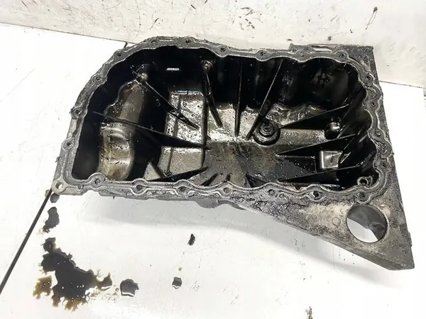 Renault Espace Motoroljepanna 2005 1.9L 8200833923 image 2