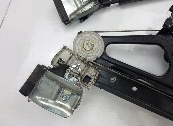 Elemento do Mecanismo da Janela Esquerda Volkswagen Sharan image 2