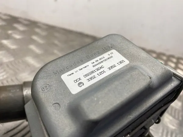 Joint de colonne direction Lancia Voyager OEM 05026132AC image 4
