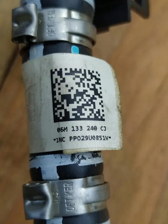 Actiefkoolfilterklepbuis OEM 06M133240CJ - Audi image 8