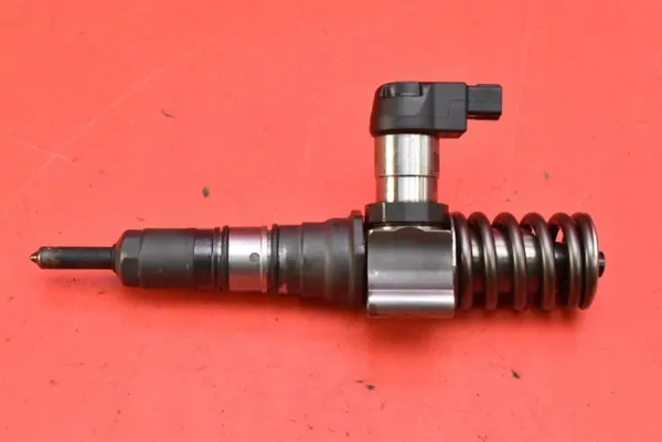 Bomba de inyección OEM 03G130073T para Audi A3 8P 2.0 TDI image 2