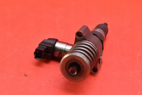 Bomba de inyección OEM 03G130073T para Audi A3 8P 2.0 TDI image 5