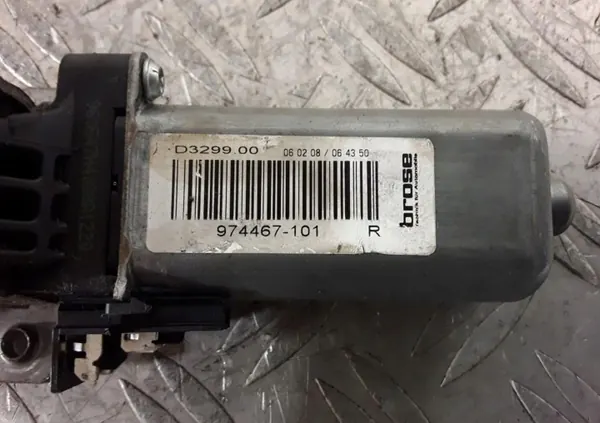 Motor de assento Porsche Cayenne OEM 974467101 image 3