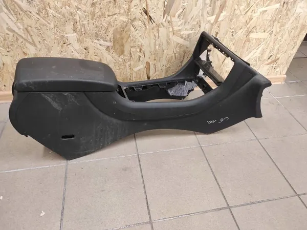 Citroen C5 konsol armstöd OEM 99604435401 image 2