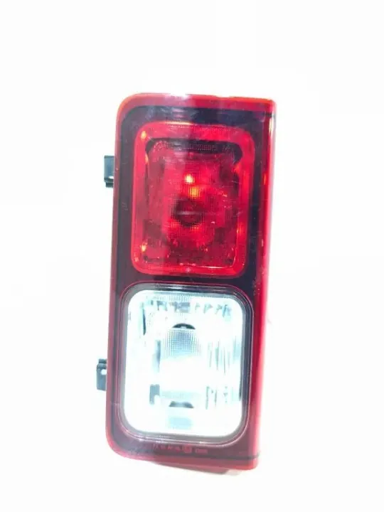 Luz trasera halógena Renault OE 265598248R Usado image 3