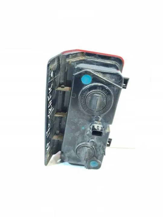 Luz trasera halógena Renault OE 265598248R Usado image 4