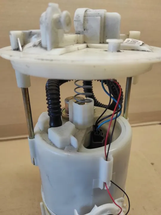 Brandstofpomp 2.0 Turbo Renault Espace IV 8200008527 image 3