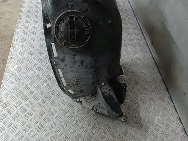 VW T-ROC Oikea Etulokasuoja 2GA809958C image 4