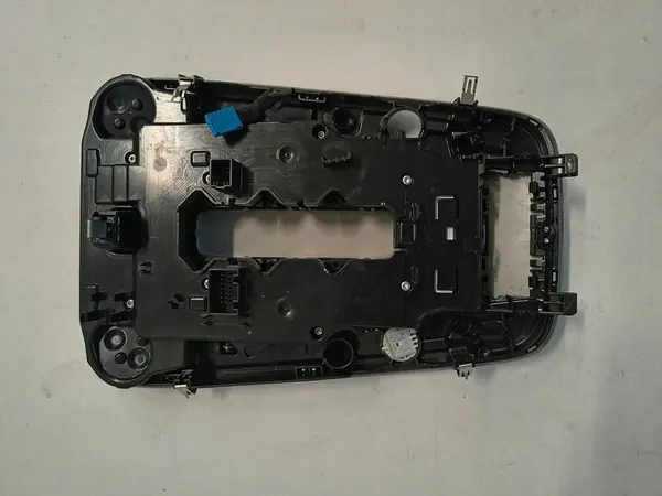 Luz interior Audi A4 B9 Avant 4K0947135B image 2