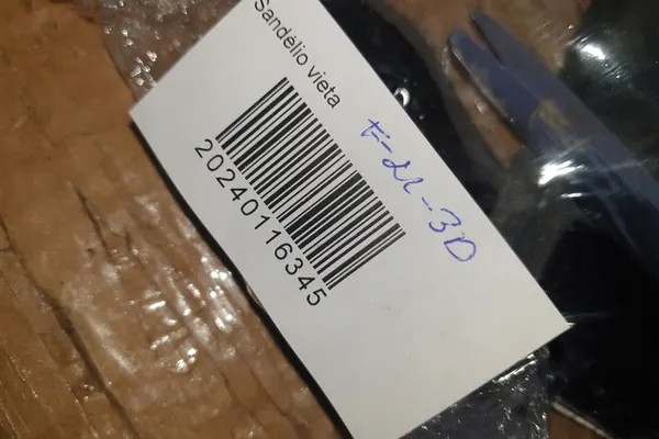 Interruptor de aquecimento de vidro traseiro VW VENTO 1H0959621B image 3