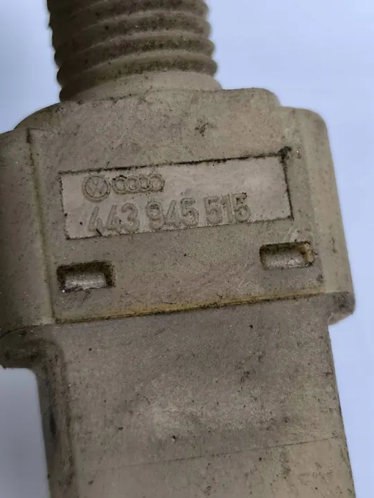 Audi Coupe 1994 Bromspedalsensor image 3