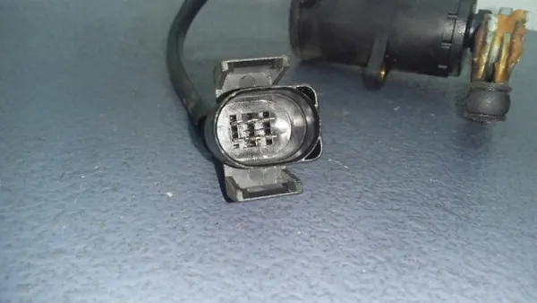 Potentiomètre d'accélérateur VW Golf III 1.9 TDI OEM 0205001034 image 4