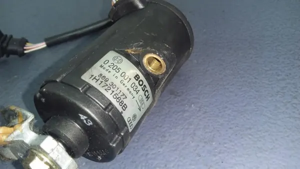Potentiomètre d'accélérateur VW Golf III 1.9 TDI OEM 0205001034 image 5