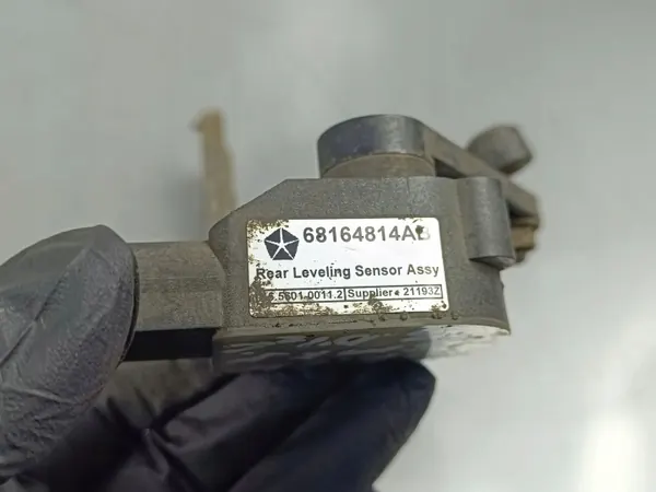 Sensor suspensão ar Jeep OEM 68164814AB Dianteiro image 3