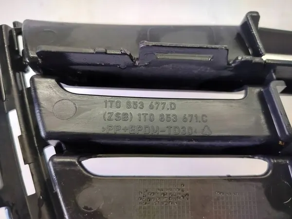 Griglia Centrale VW Caddy Touran 1T0853677D image 3