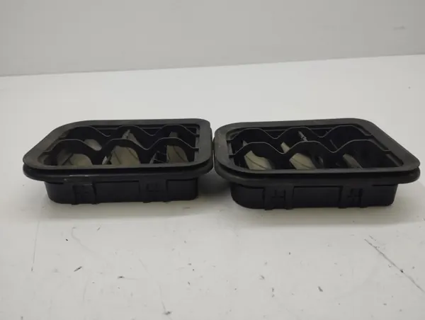 Bentley Flying Spur 2005 Achterbumper ventilatierooster OEM 1H0819465E image 8