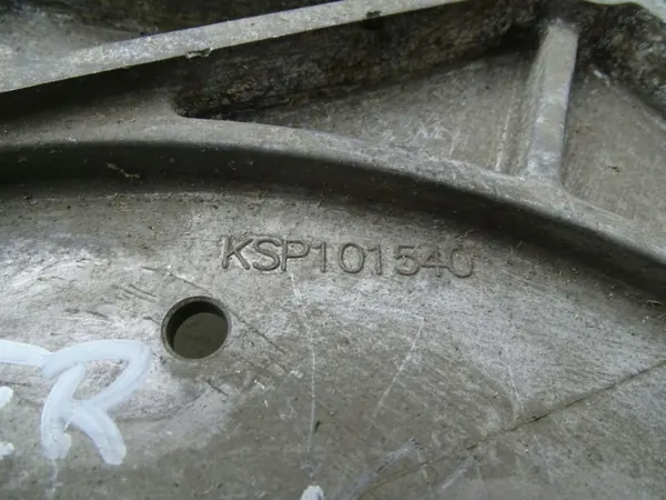 Soporte Bomba Inyección OEM KSP101540 Rover image 3