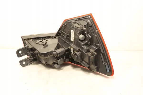 Skoda OE 657945096 lámpara trasera image 4