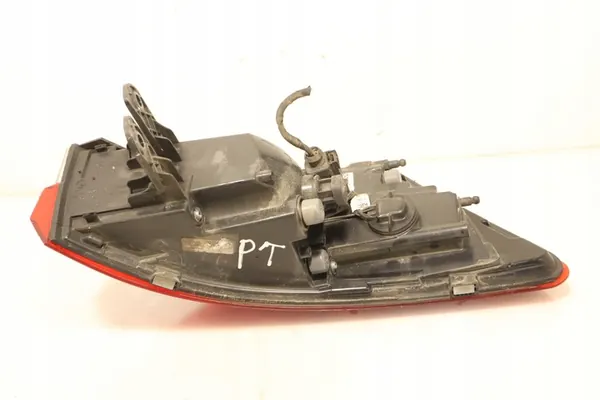 Skoda OE 657945096 lámpara trasera image 5