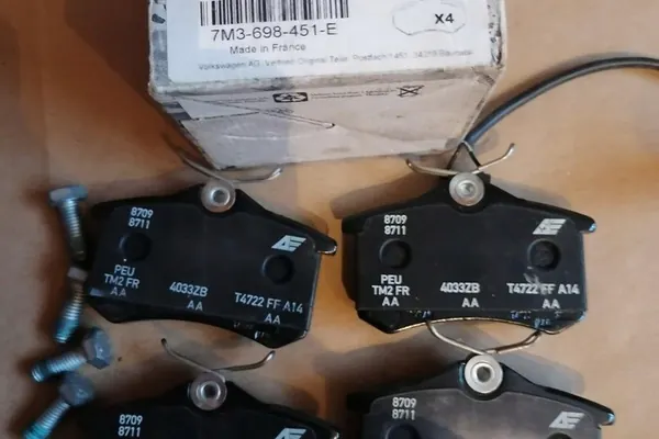 Voorremblokken VW SHARAN 2009 image 2