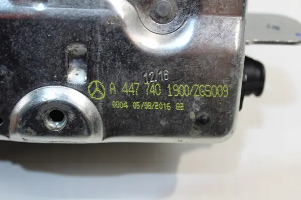 Bagagelucka Mercedes Vito 447 W447 OEM A4477401900 image 3