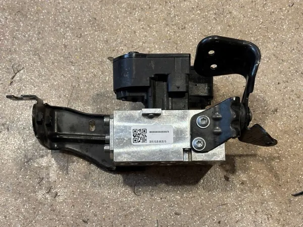 Ilmastointilaajennusventtiili OEM 4KE816102 Audi e-tronille image 10
