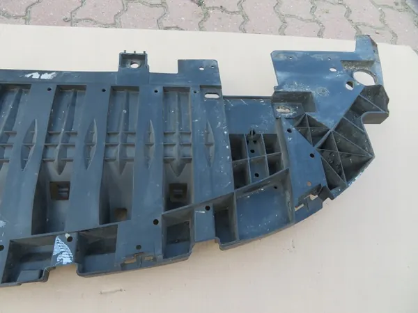 Piastra paraurti anteriore RENAULT MEGANE III LIFT 622355333R image 3