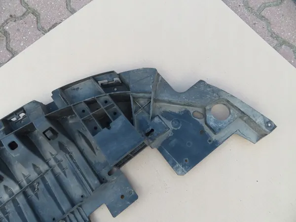 Piastra paraurti anteriore RENAULT MEGANE III LIFT 622355333R image 8