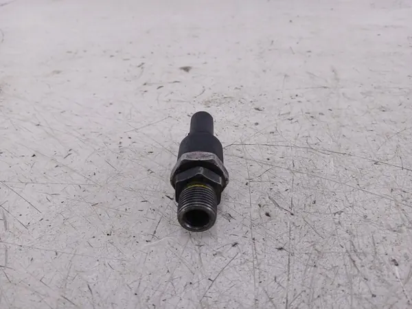 Sensor de pressão de combustível Mercedes W168 A0041531528 image 4